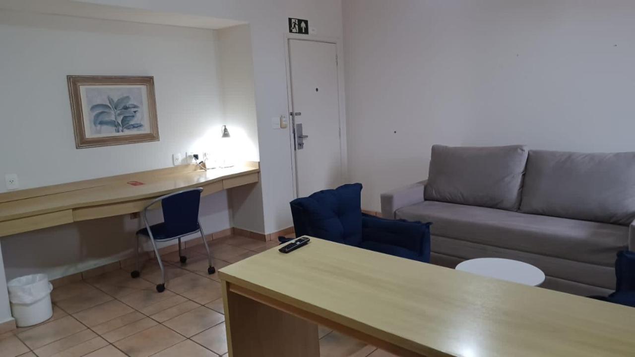 Flat Completo No Centro De Araxa - 901 Appartement Buitenkant foto