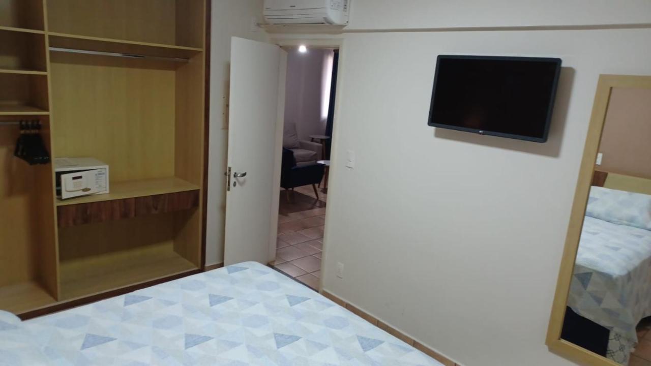 Flat Completo No Centro De Araxa - 901 Appartement Buitenkant foto